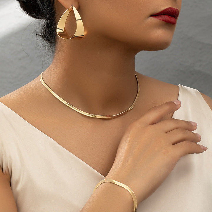 Amália | Conjunto de colar, pulseira e brincos