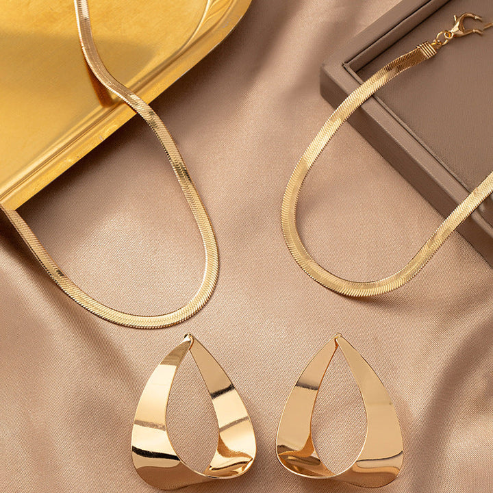 Amália | Conjunto de colar, pulseira e brincos