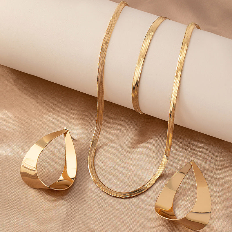 Amália | Conjunto de colar, pulseira e brincos