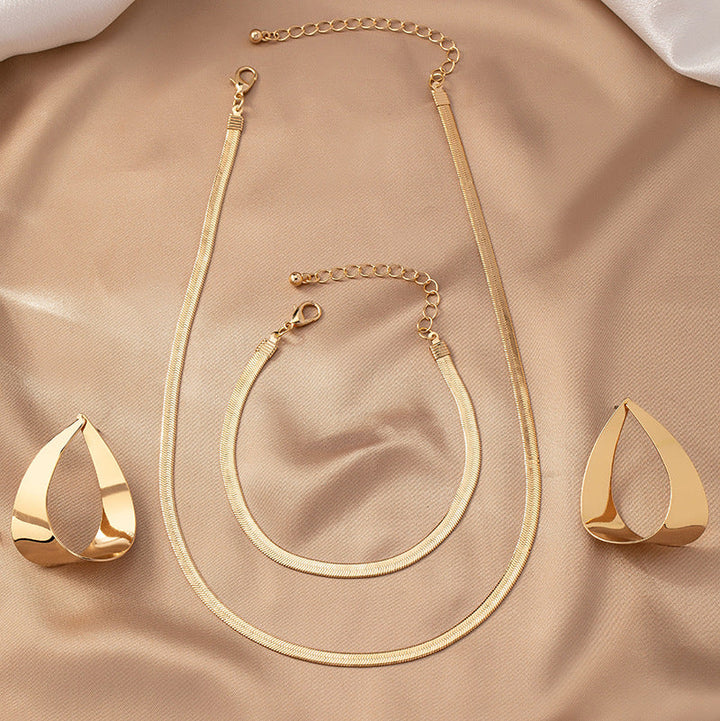 Amália | Conjunto de colar, pulseira e brincos