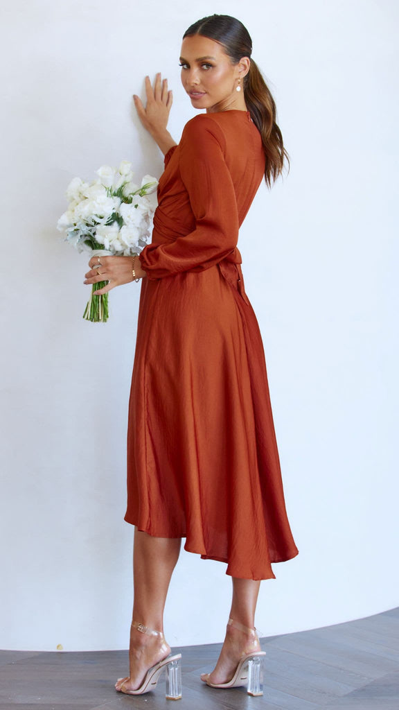 Ágata | Vestido midi de cetim