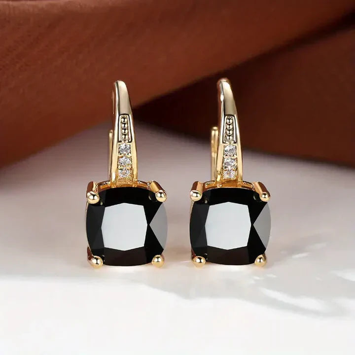 Brincos Hoop de Ouro com Pedras Misteriosas