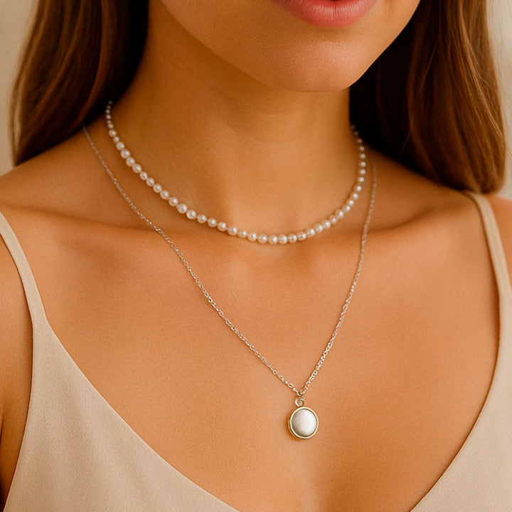 Alice | Colar prateado com pérolas