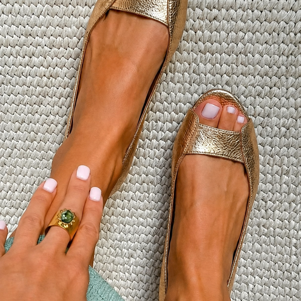 Calvi | Sandálias Conforto Chic