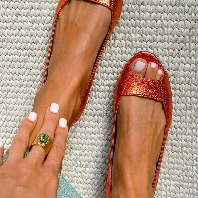 Calvi | Sandálias Conforto Chic